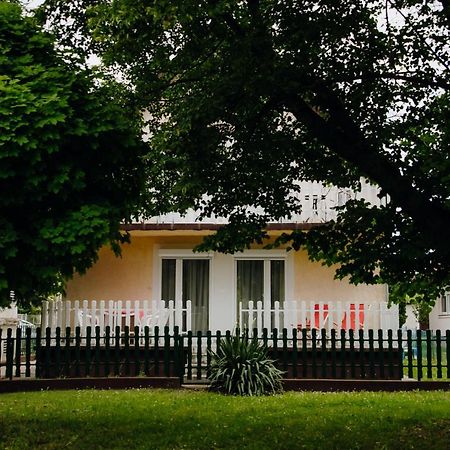Nyirfa Apartman Vonyarcvashegy Esterno foto